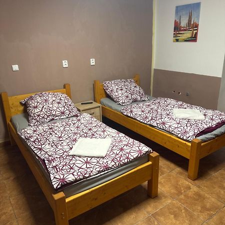 Ferienwohnung Abc Unhošť Exterior foto