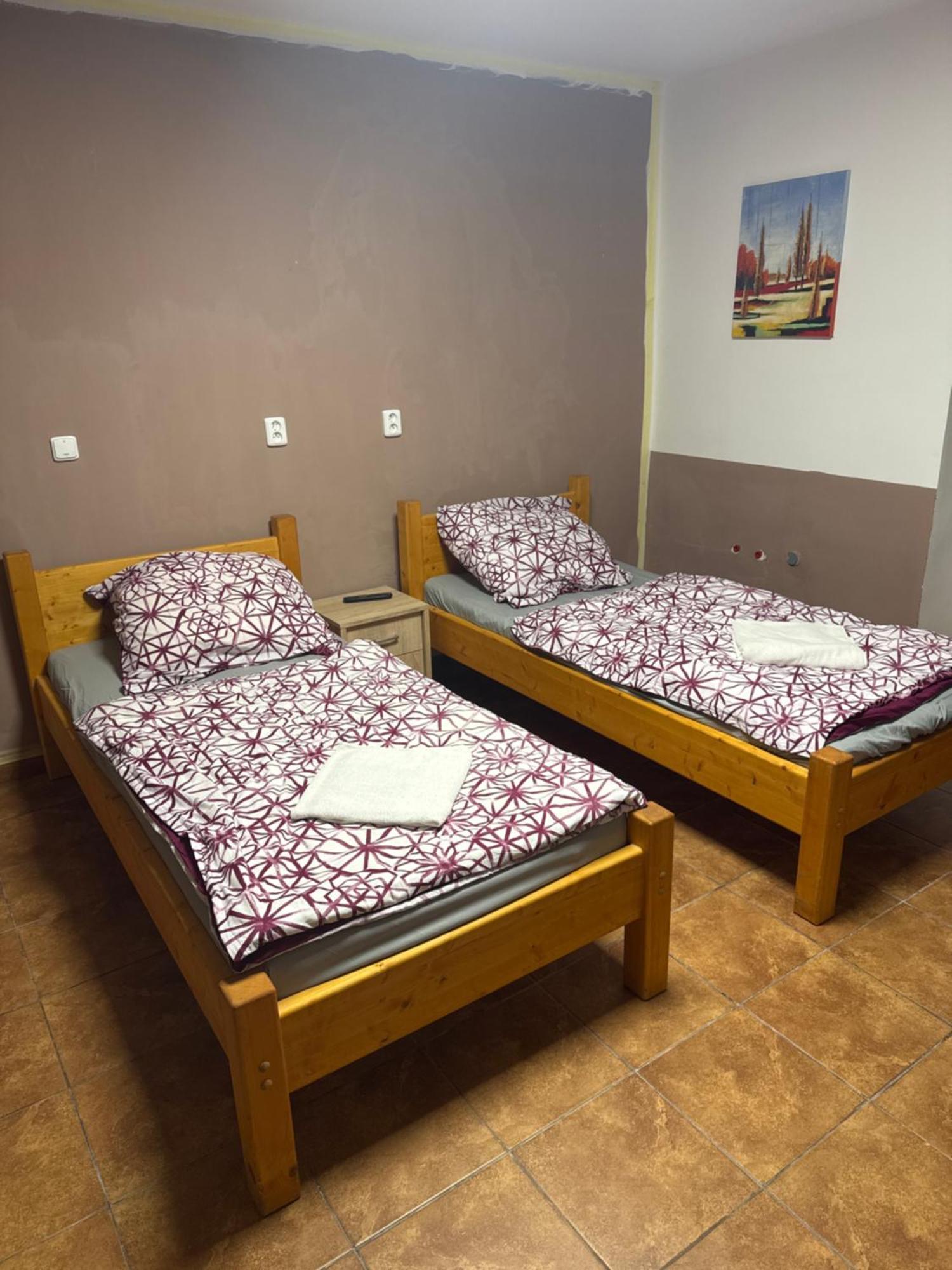 Ferienwohnung Abc Unhošť Exterior foto